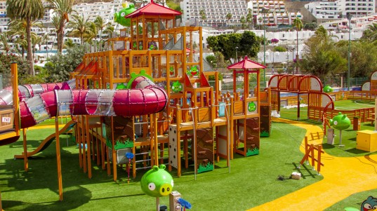 parque-tematico-angry-birds-1